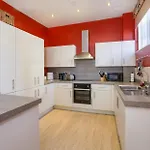 The Kings 3 In The Heart Of - Location * York