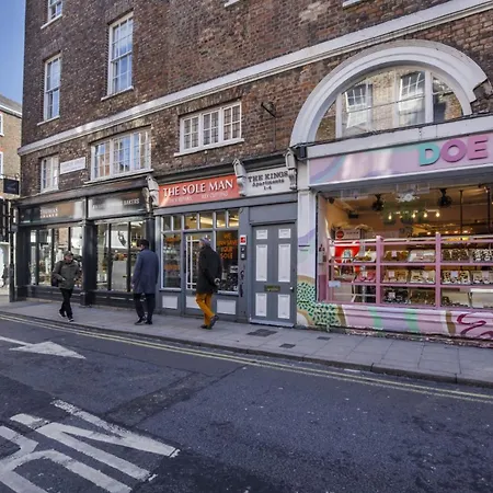 The Kings 3 In The Heart Of - Location