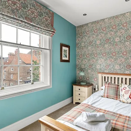 The Kings 3 In The Heart Of - Location 요크