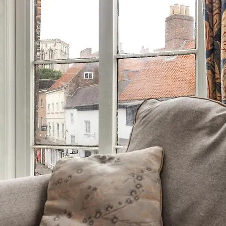 The Kings 3 In The Heart Of - Location York